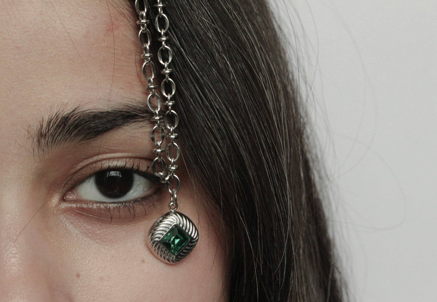 Emerald Crest Necklace