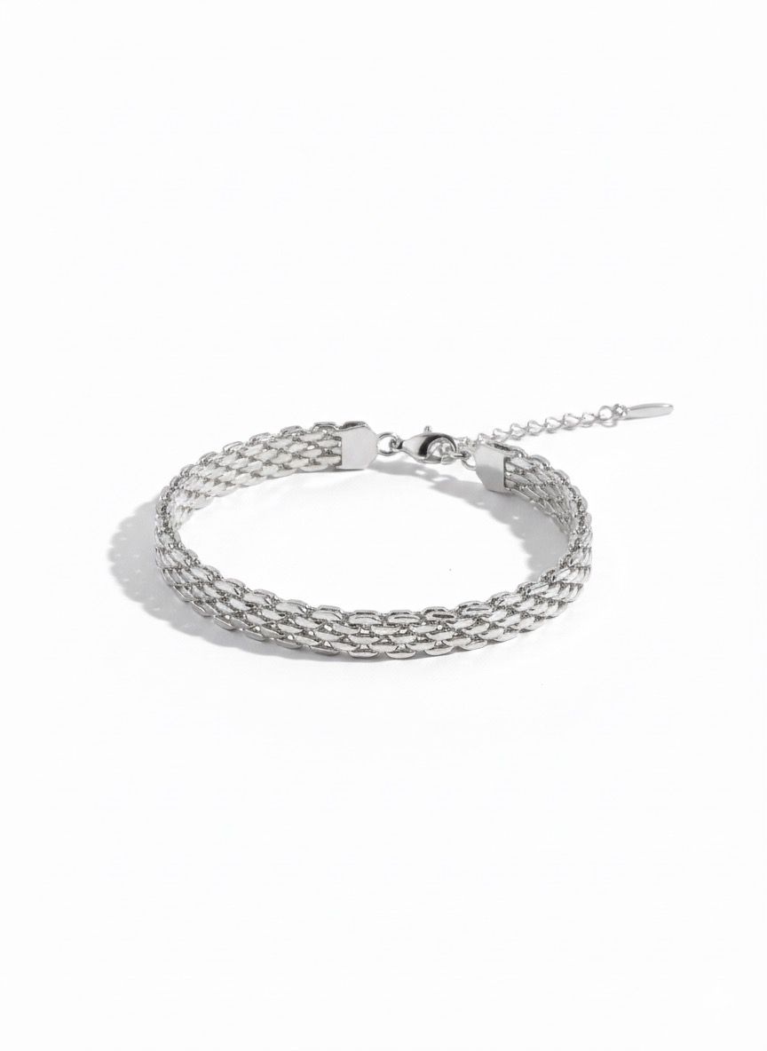 The Mesh Link Bracelet